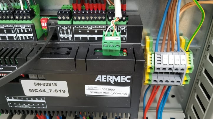 The Aermec attached to the RS485 ethernet converter